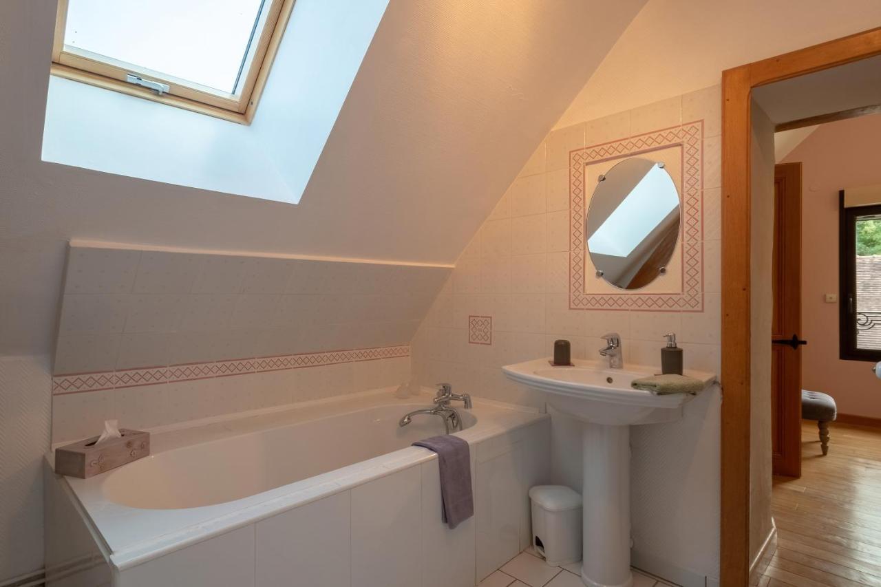La Croix St Jean Bed & Breakfast Foucheres ภายนอก รูปภาพ